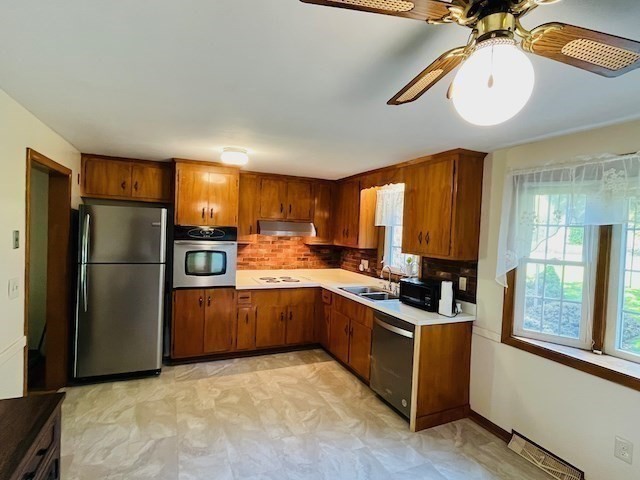 27 Westboro Road Marlborough, MA 01752 - Photo 6 of 20