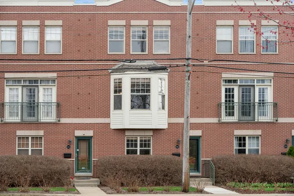 $350,000 | 2411 North 75th Avenue, Elmwood Park, IL 60707