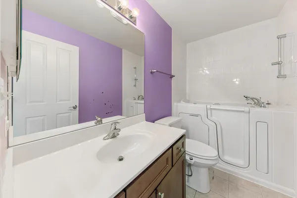 $350,000 | 2411 North 75th Avenue, Elmwood Park, IL 60707