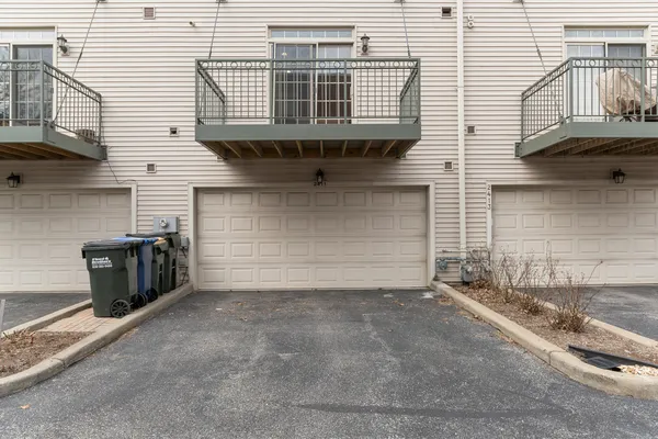 $350,000 | 2411 North 75th Avenue, Elmwood Park, IL 60707