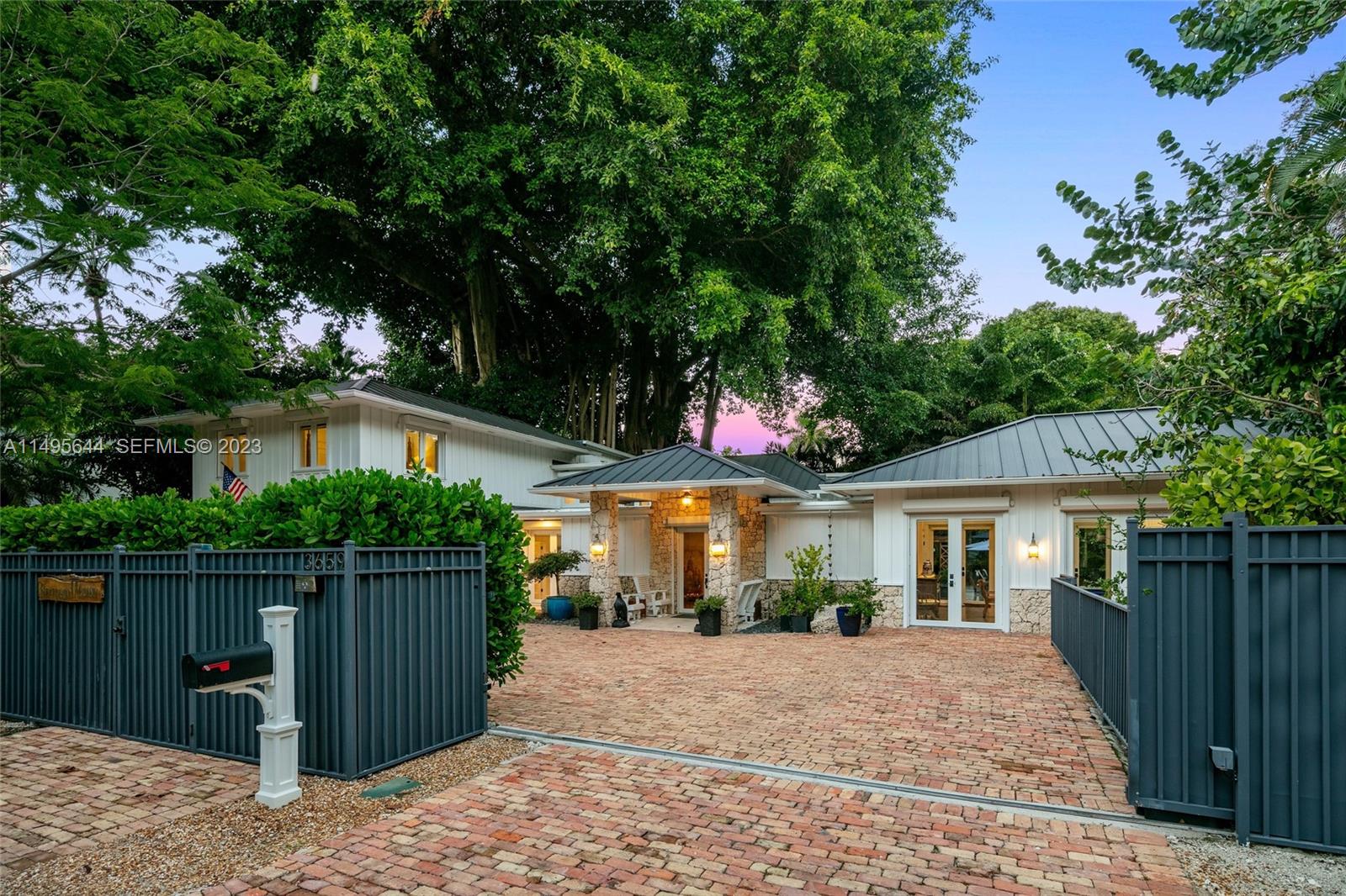 3659 Bayview Road Miami, FL 33133 - Photo 6 of 68