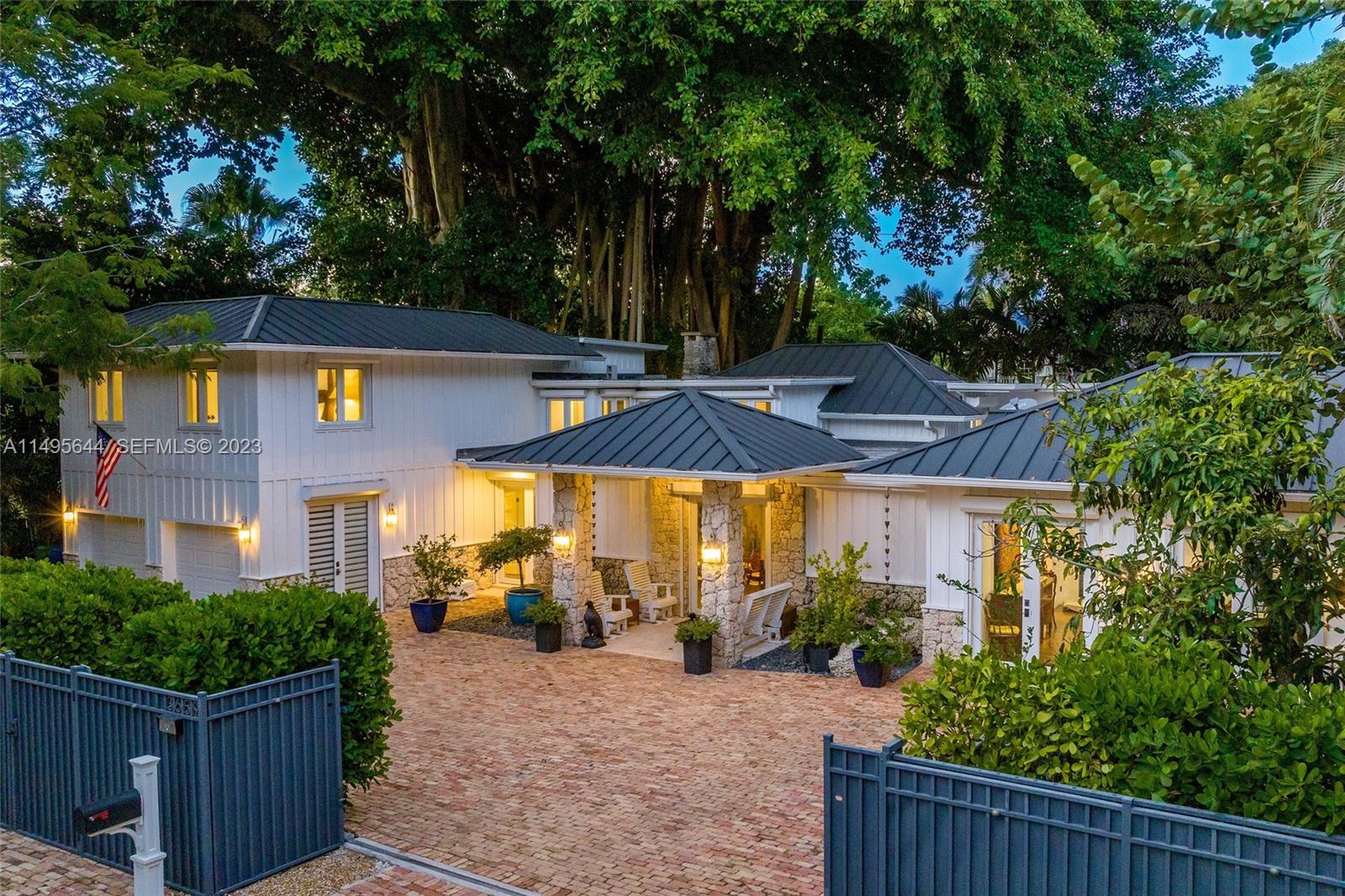 3659 Bayview Road Miami, FL 33133 - Photo 7 of 68