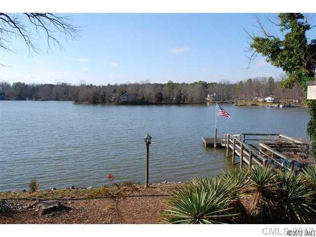 667 Bonum Road Lake Wylie, SC 29710 - Photo 3 of 16 Gallery Image 3