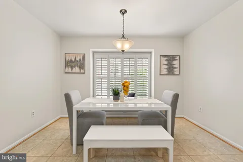 $750,000 | 11792 Great Owl Circle, Reston, VA 20194