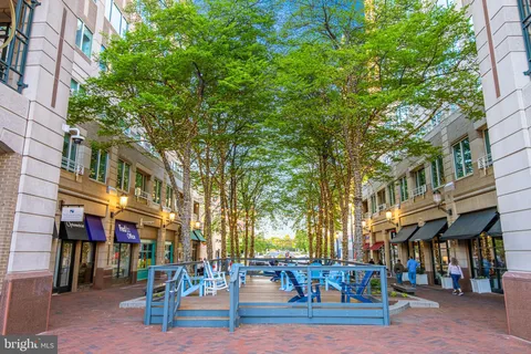 $750,000 | 11792 Great Owl Circle, Reston, VA 20194