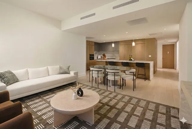$3,650,000 | 200 East 20th Street, Unit 2C | Gramercy