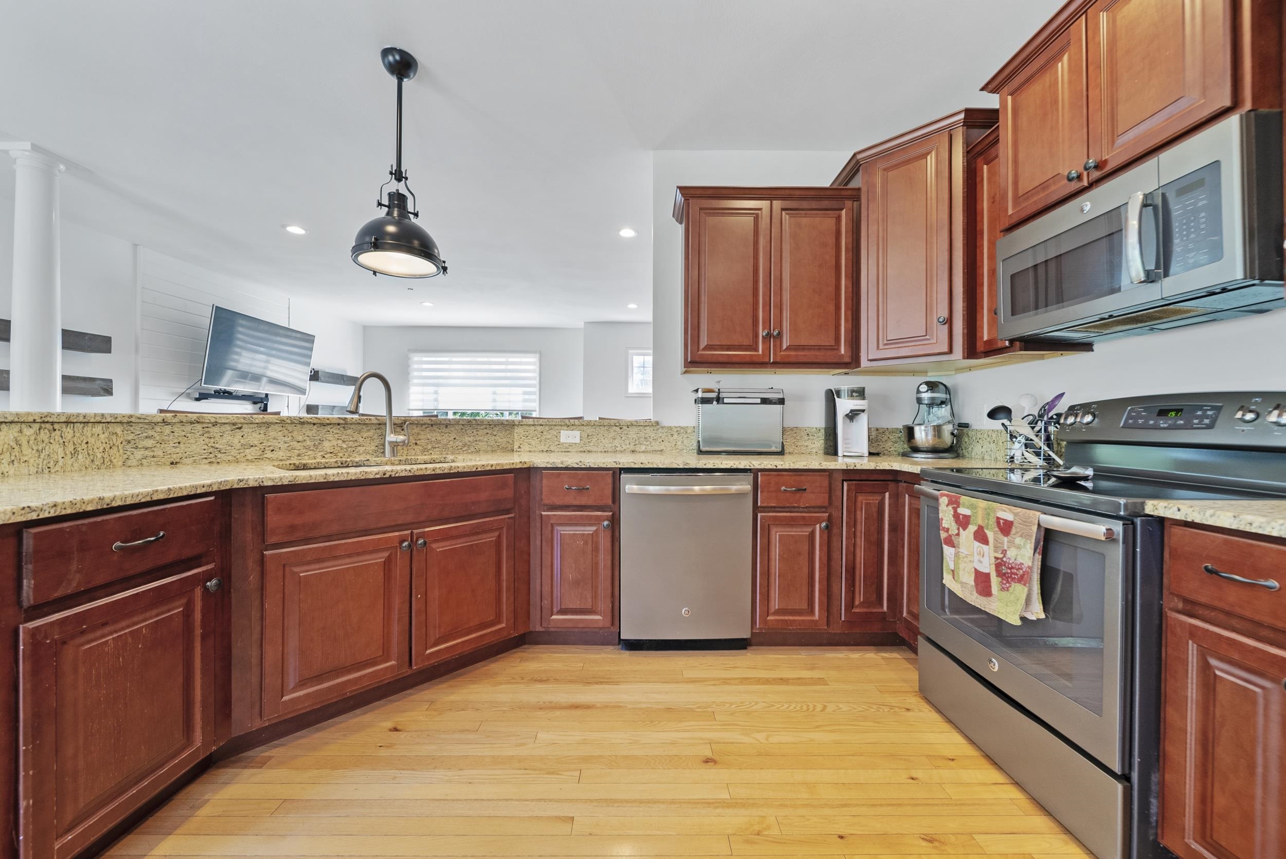171 Jenkins Farm Road Chester, NH 03036 - Photo 5 of 44