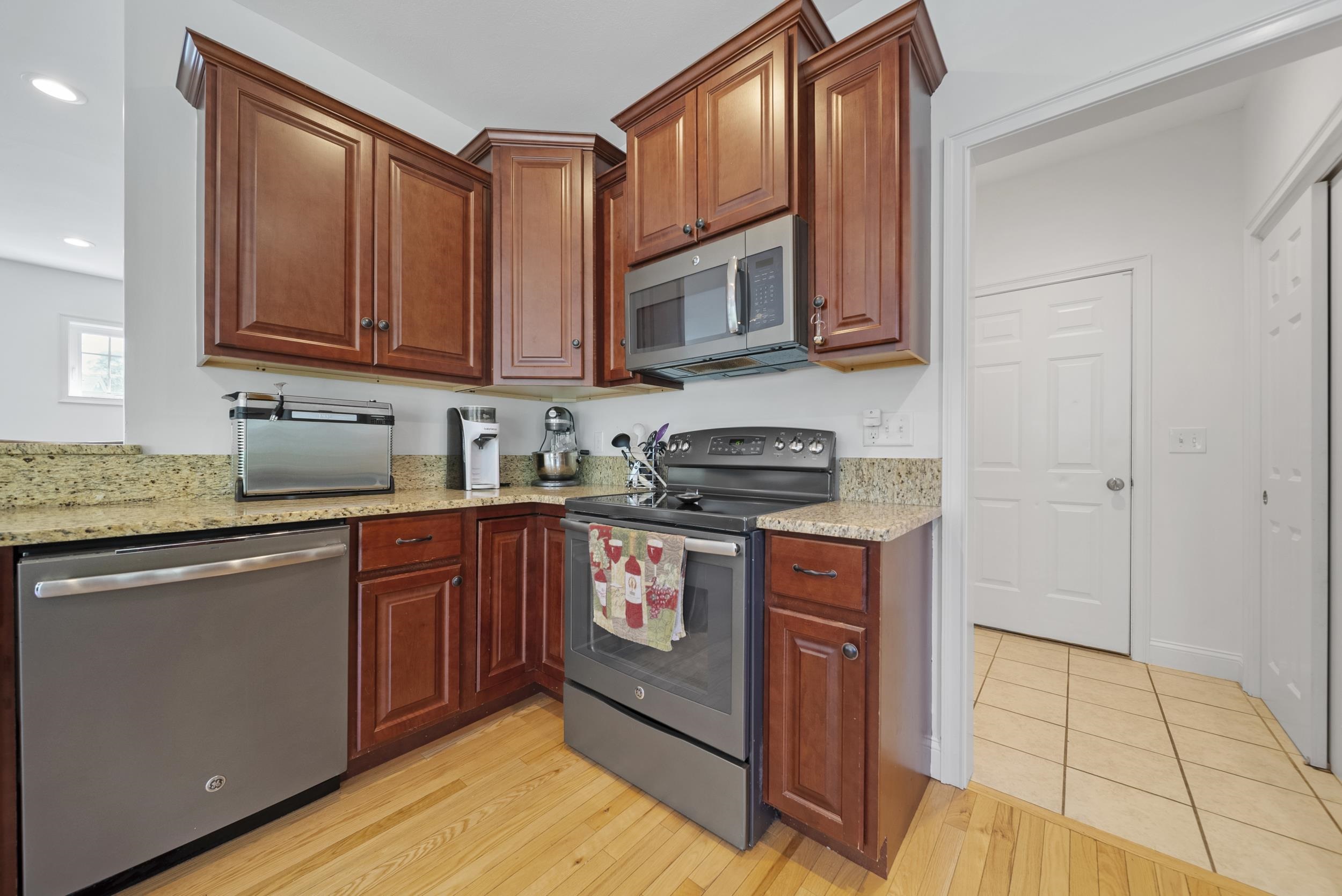 171 Jenkins Farm Road Chester, NH 03036 - Photo 7 of 44