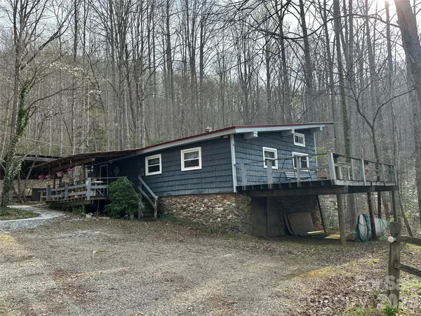$199,999 | 440 Holly Falls Lane, Sylva, NC 28779