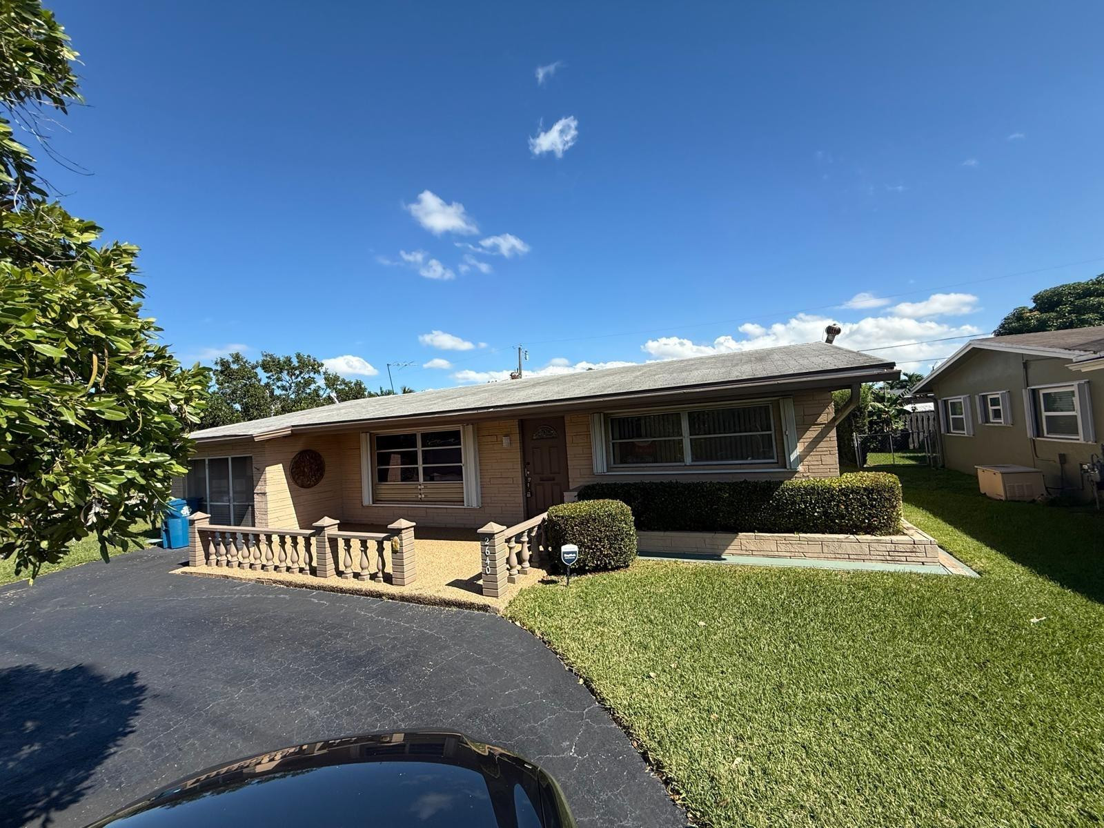 2640 North Pine Island Road Sunrise, FL 33322 - Photo 2 of 16 Photo 2