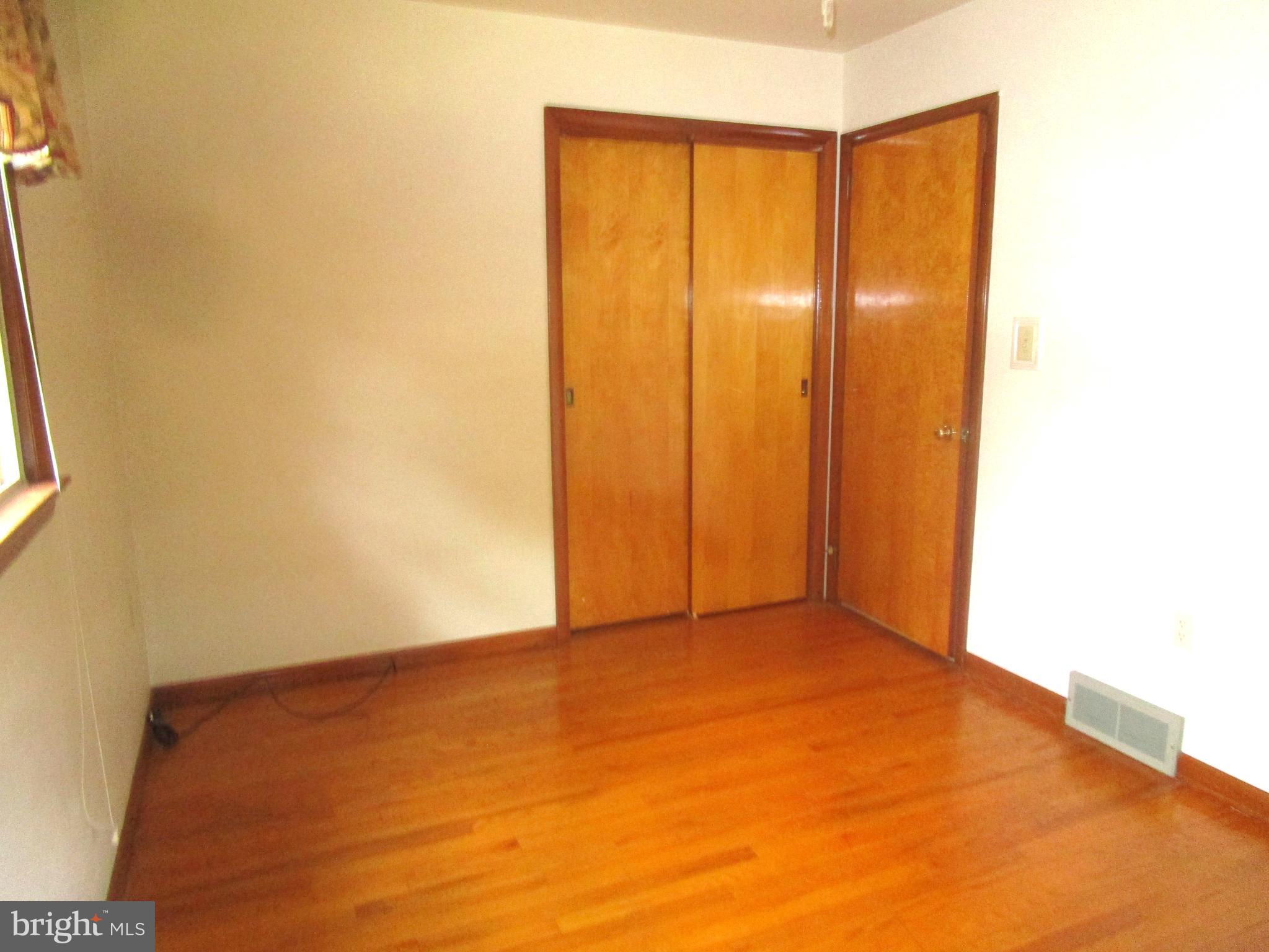 188 Old Rte 26 Everett, PA 15537 - Photo 12 of 20 Bedroom # 3
Good-cond., HW floors