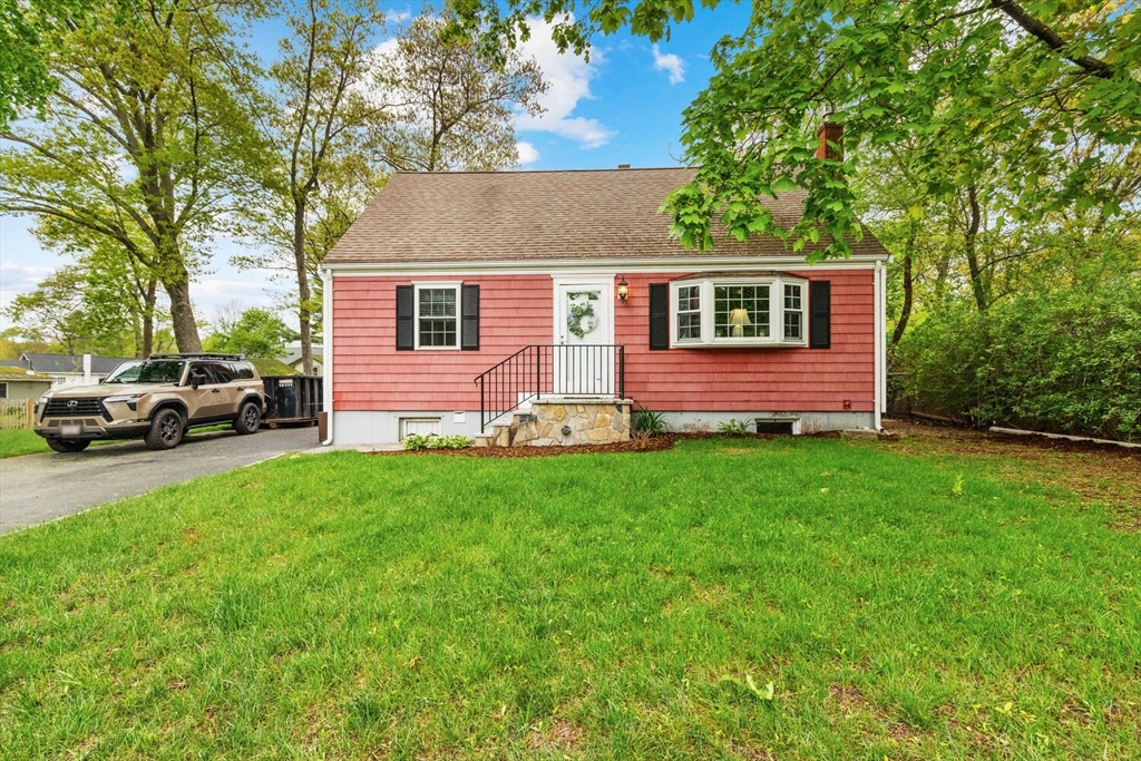 25 Grove Street Billerica, MA 01821 - Photo 1 of 35 Gallery Image 1