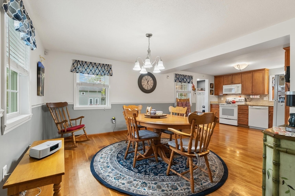 25 Grove Street Billerica, MA 01821 - Photo 8 of 35 Gallery Image 8