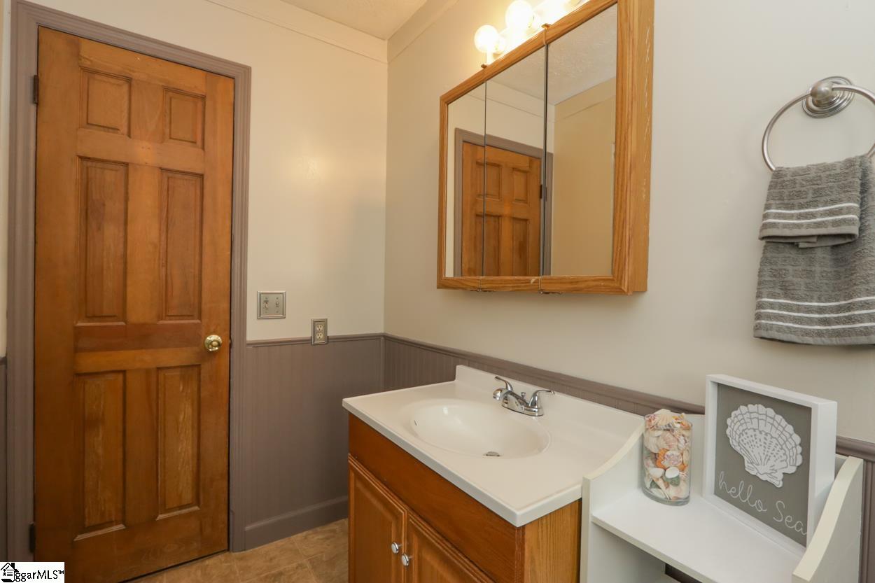105 McJunkin Road Central, SC 29630 - Photo 24 of 34 Gallery Image 24