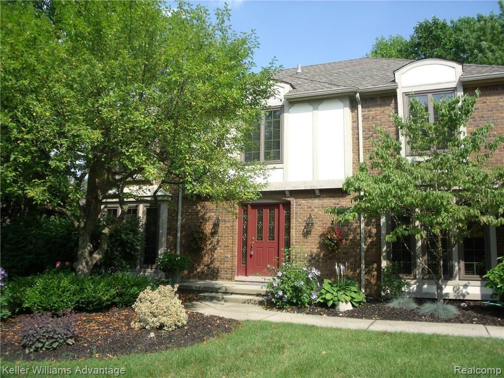 36941 Fox Run Farmington Hills, MI 48331 - Photo 3 of 49