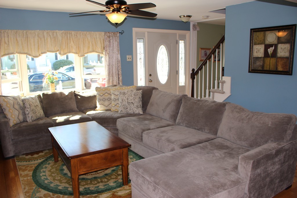 10 Reynolds Road Peabody, MA 01960 - Photo 4 of 21 Gallery Image 4