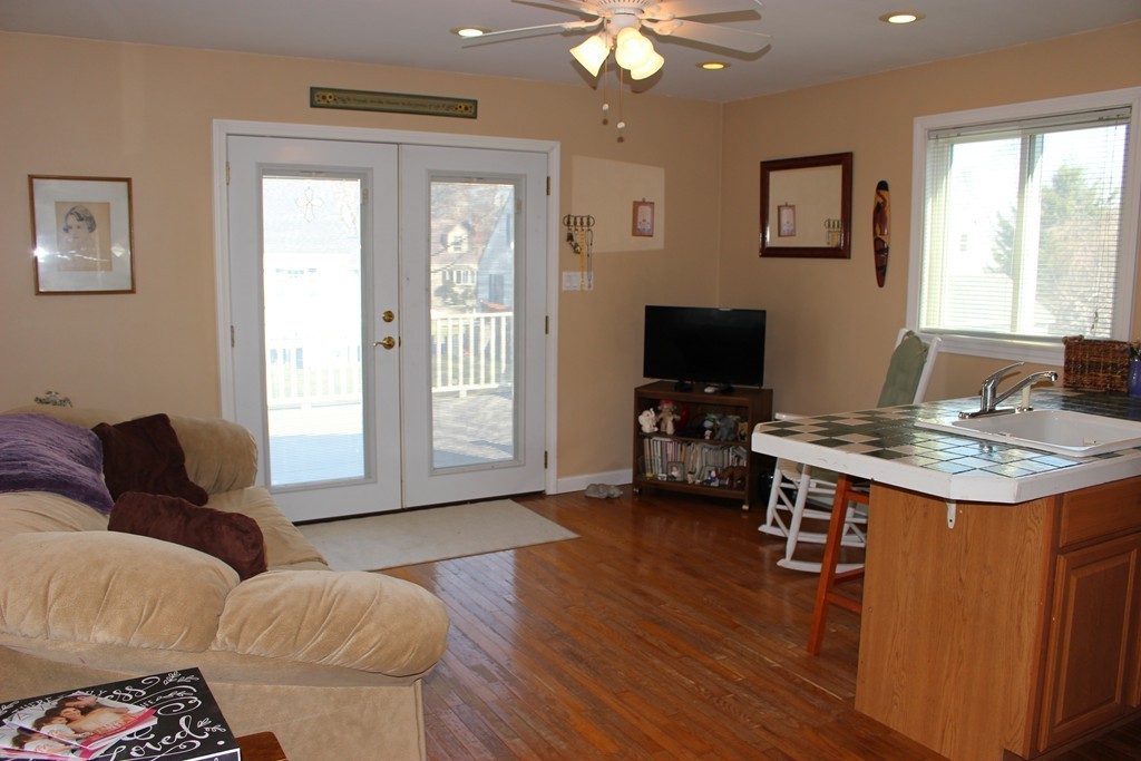 10 Reynolds Road Peabody, MA 01960 - Photo 9 of 21 Gallery Image 9