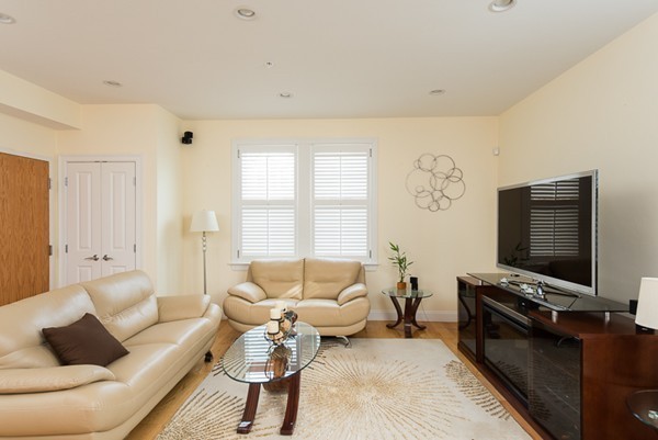 35 Coffey Street, Unit 1 Boston, MA 02122 - Photo 4 of 22