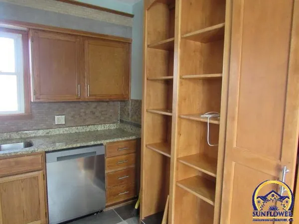 $149,500 | 1707 Northwest Polk Street, Topeka, KS 66608