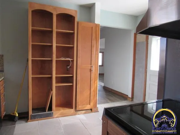 $149,500 | 1707 Northwest Polk Street, Topeka, KS 66608