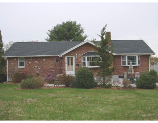 18 Sachem Road Peabody, MA 01960 - Photo 1 of 26 Gallery Image 1