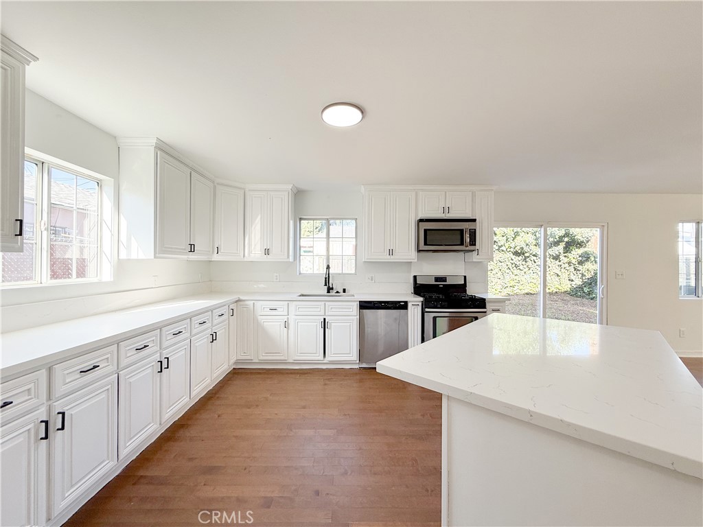 2223 East Oris Street Compton, CA 90222 - Photo 11 of 31