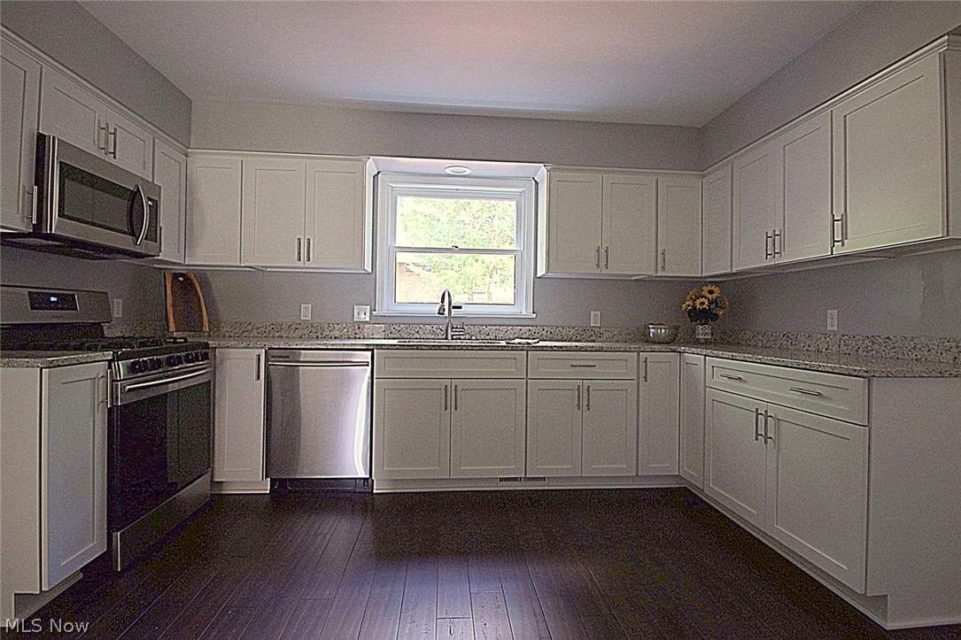 3135 Bancroft Road Akron, OH 44333 - Photo 17 of 30 Gallery Image 17