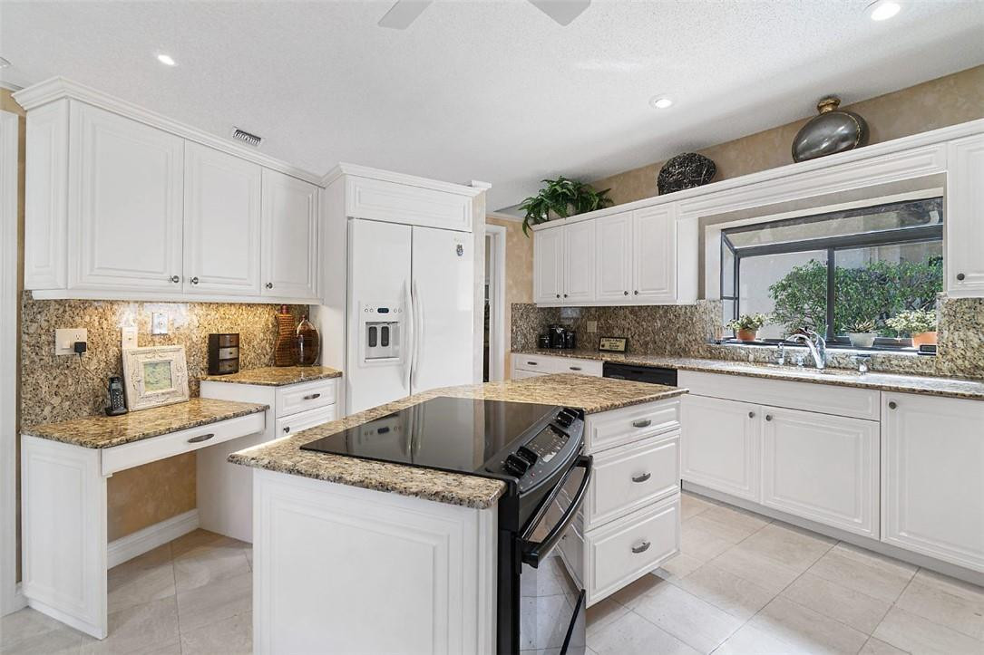 22595 Esplanada Circle Boca Raton, FL 33433 - Photo 13 of 35 Photo 13