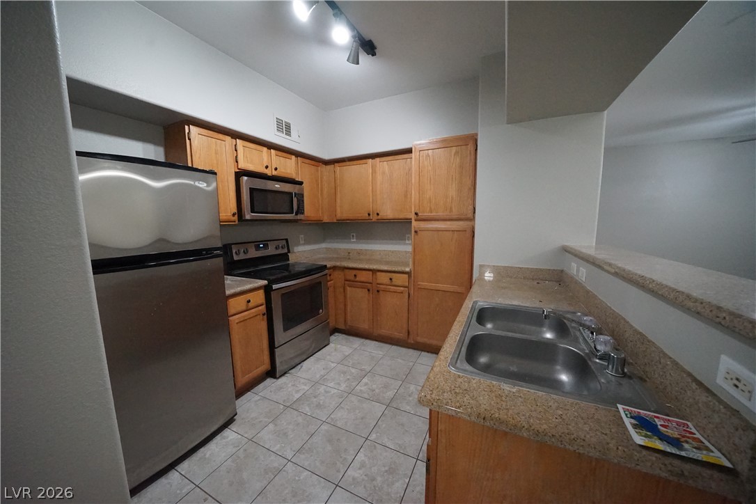 7255 West Sunset Road, Unit 1121 Las Vegas, NV 89113 - Photo 12 of 25