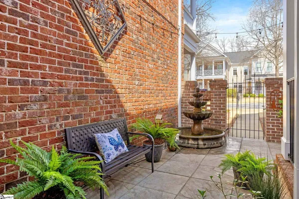 $649,615 | 9 Rivoli Lane, Greenville, SC 29615