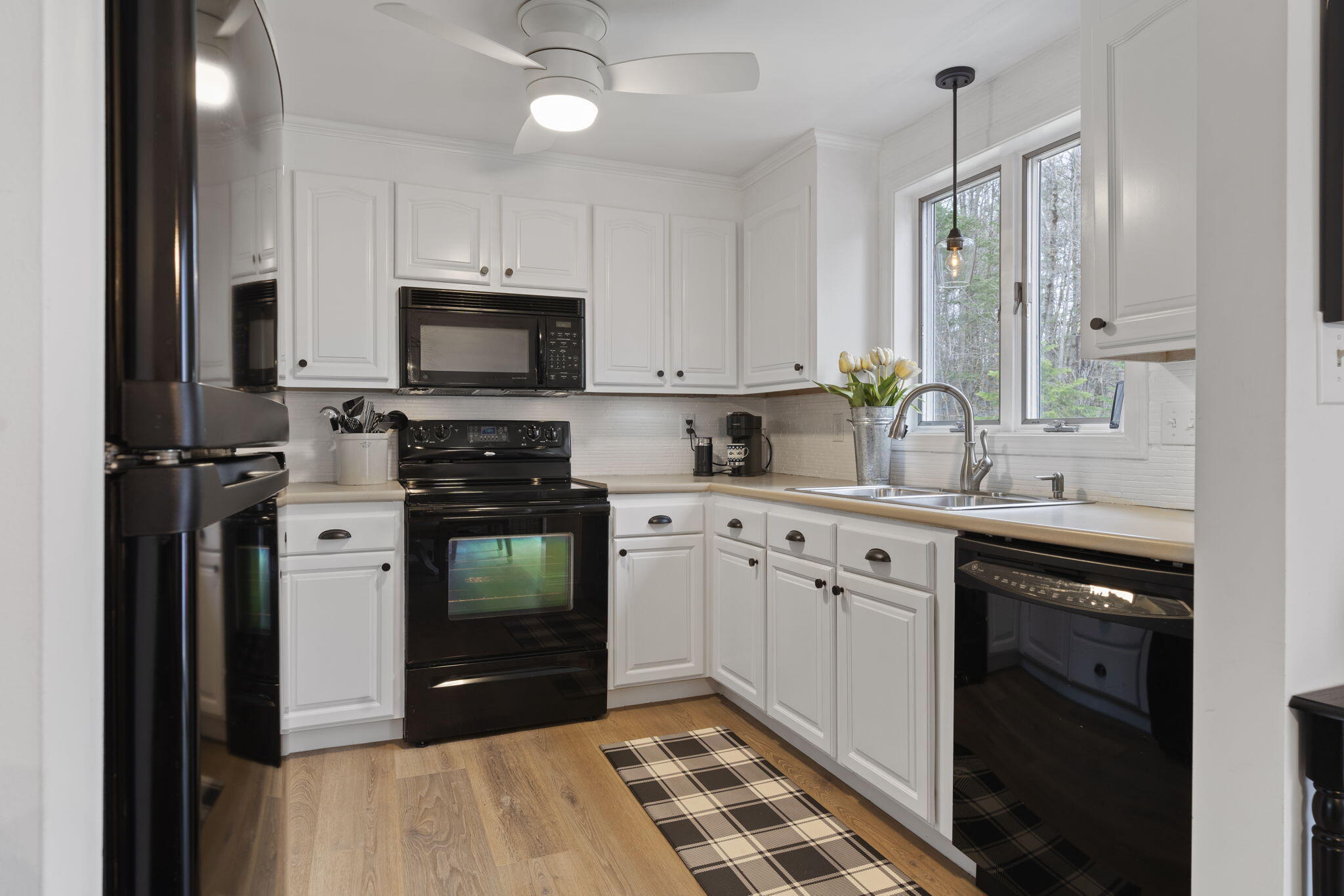 50 Colonial Way, Unit 50 Auburn, ME 04210 - Photo 11 of 32 12-web-or-mls-2023-04-26 11.15.02-3