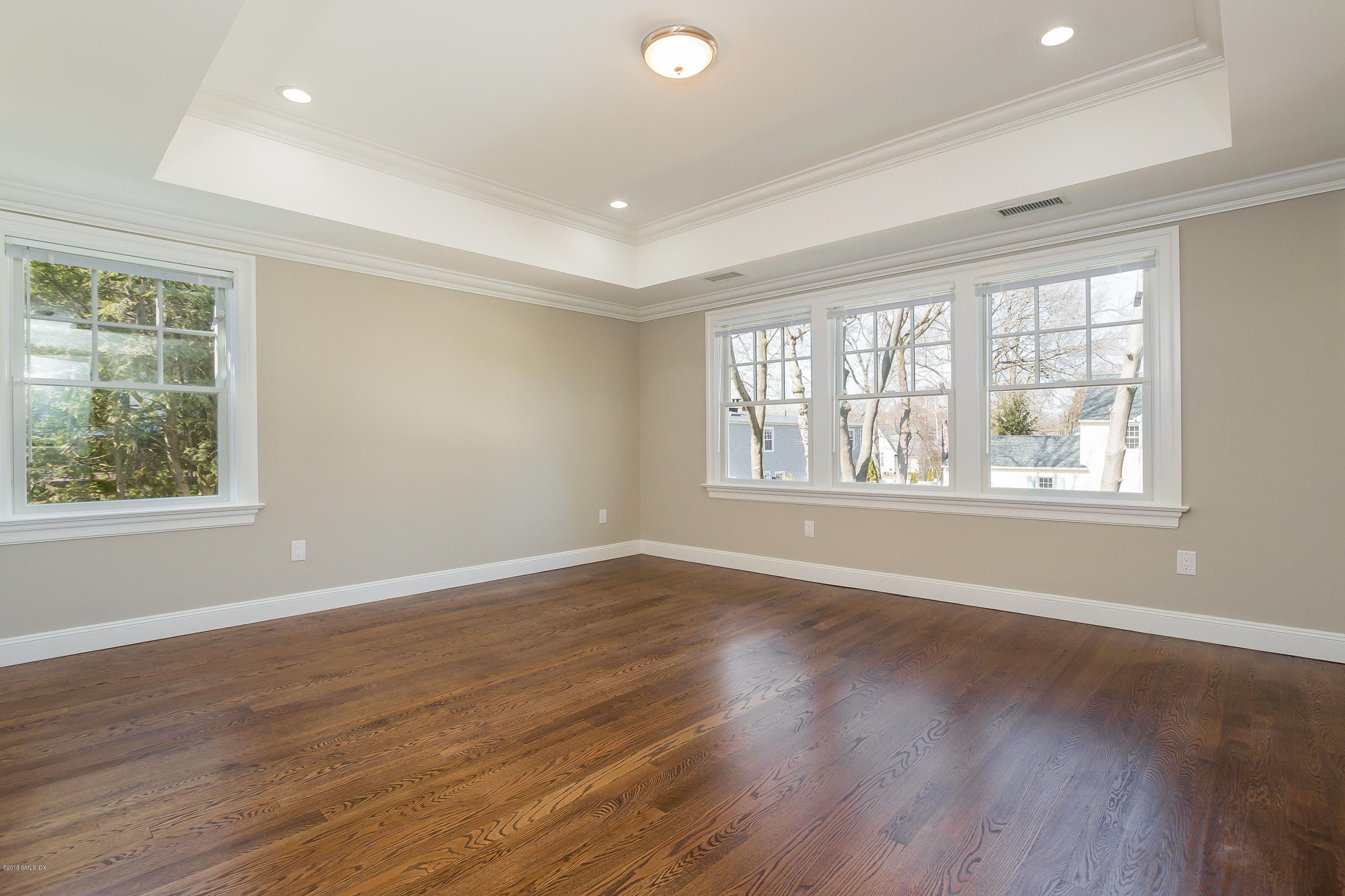 41 Terrace Avenue Riverside, CT 06878 - Photo 16 of 29 master bedroom