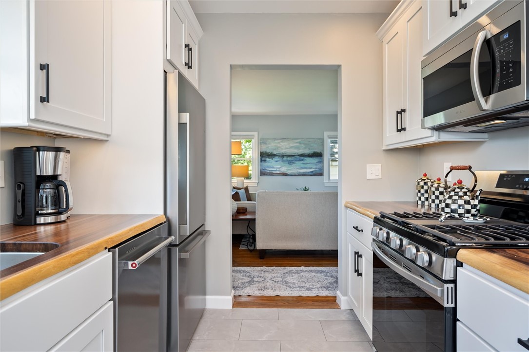 69 Almay Road Greece, NY 14616 - Photo 17 of 36