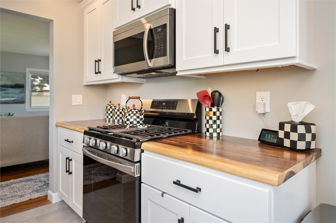 69 Almay Road Greece, NY 14616 - Photo 18 of 36