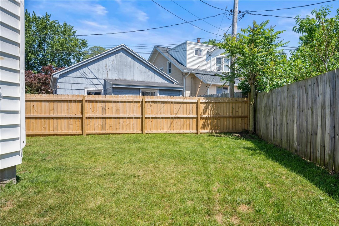 69 Almay Road Greece, NY 14616 - Photo 4 of 36