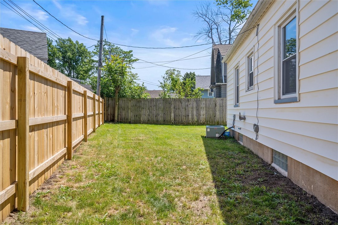 69 Almay Road Greece, NY 14616 - Photo 5 of 36