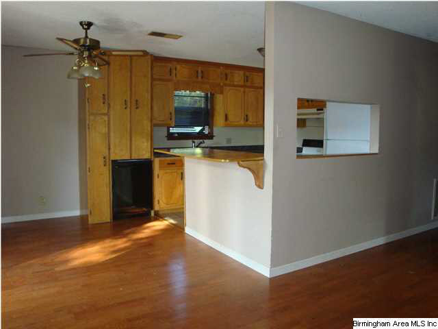 306 Debra Avenue Clanton, AL 35045 - Photo 2 of 4