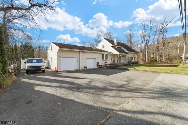 $599,999 | 622 Berkshire Valley Road, Wharton, NJ 07885