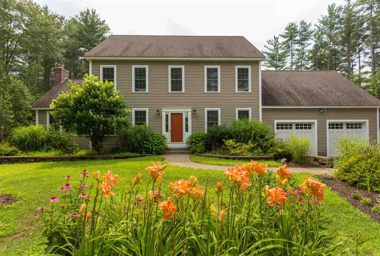 73 Raymond Road Deerfield, NH 03037 - Photo 1 of 40
