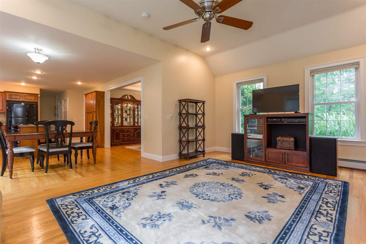 73 Raymond Road Deerfield, NH 03037 - Photo 14 of 40