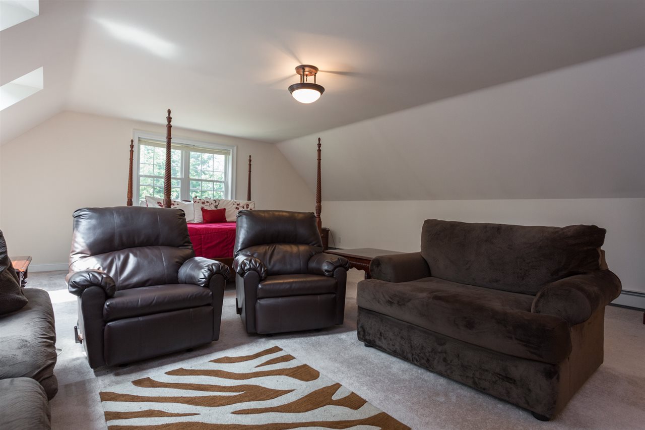 73 Raymond Road Deerfield, NH 03037 - Photo 24 of 40