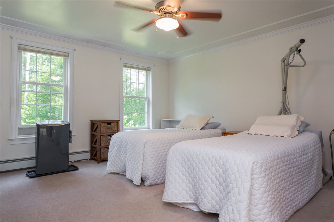 73 Raymond Road Deerfield, NH 03037 - Photo 26 of 40