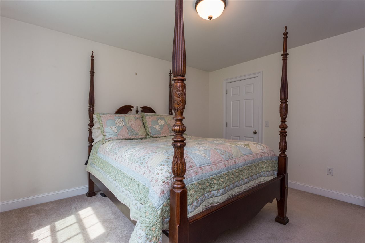 73 Raymond Road Deerfield, NH 03037 - Photo 30 of 40