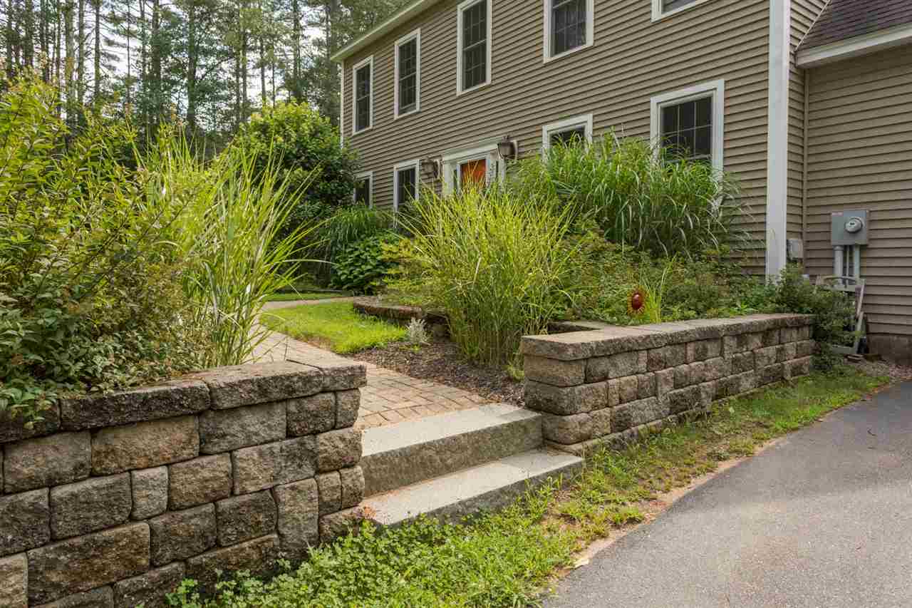 73 Raymond Road Deerfield, NH 03037 - Photo 4 of 40