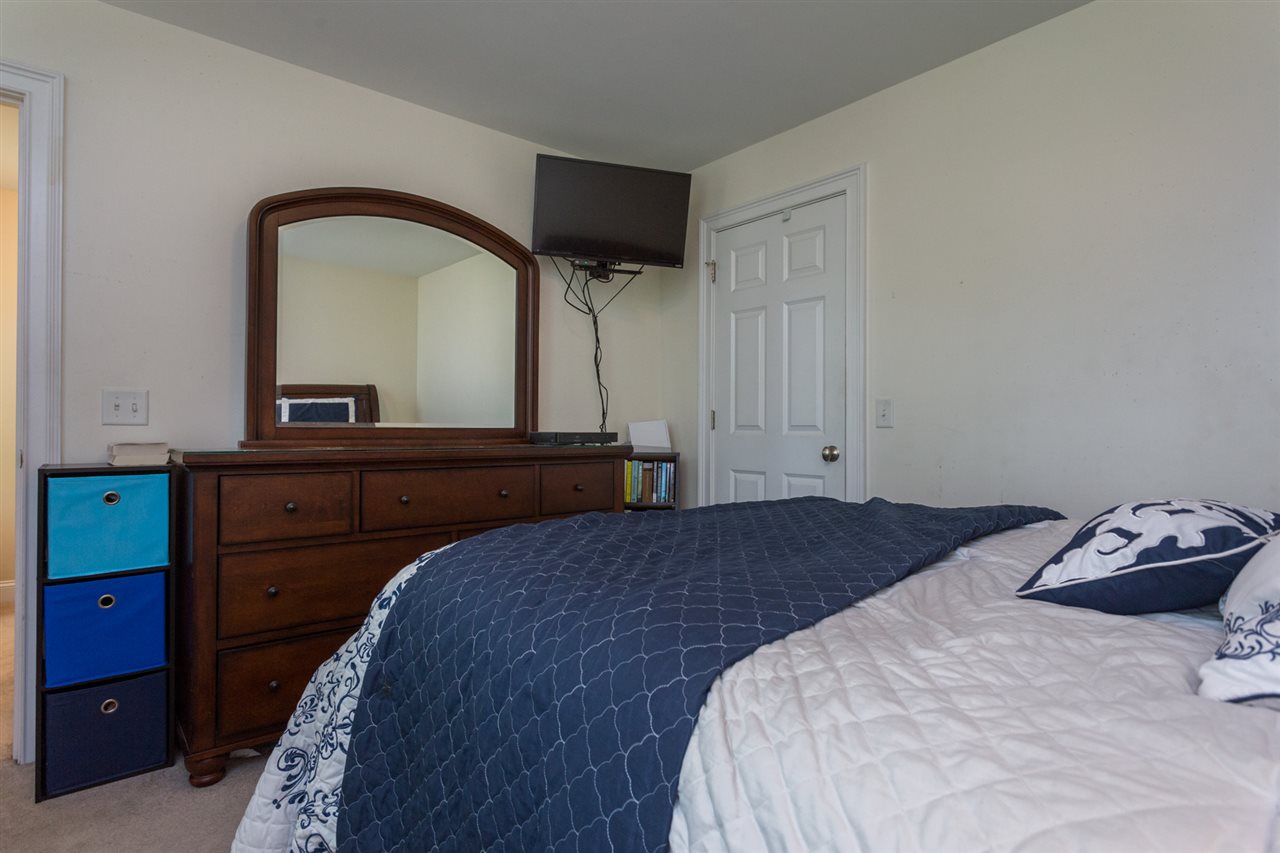 73 Raymond Road Deerfield, NH 03037 - Photo 32 of 40