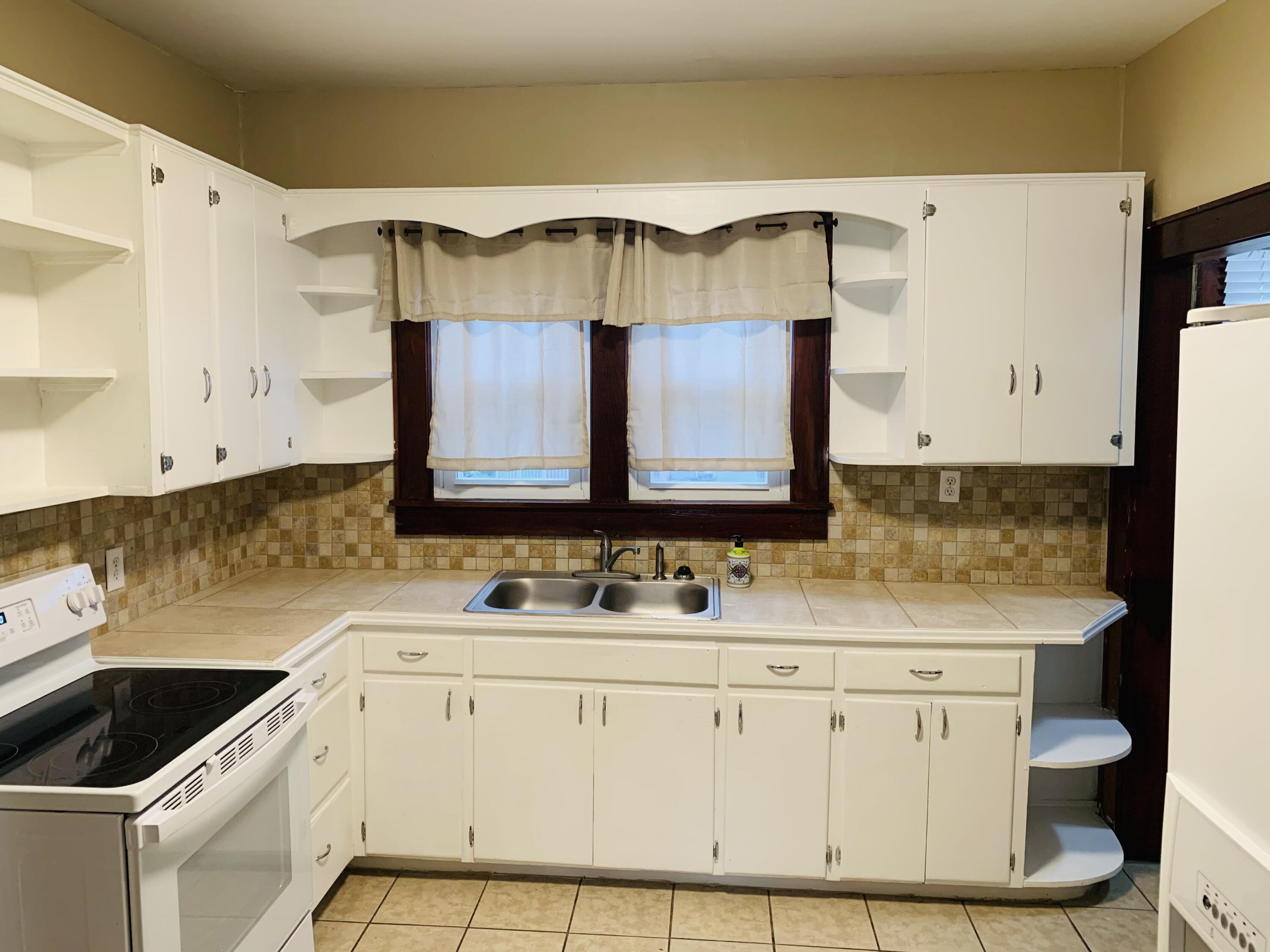 2720 Linden Road Kingsport, TN 37664 - Photo 20 of 29 CE41CE4E-FEF5-4C07-B6E9-5C5613655B50
