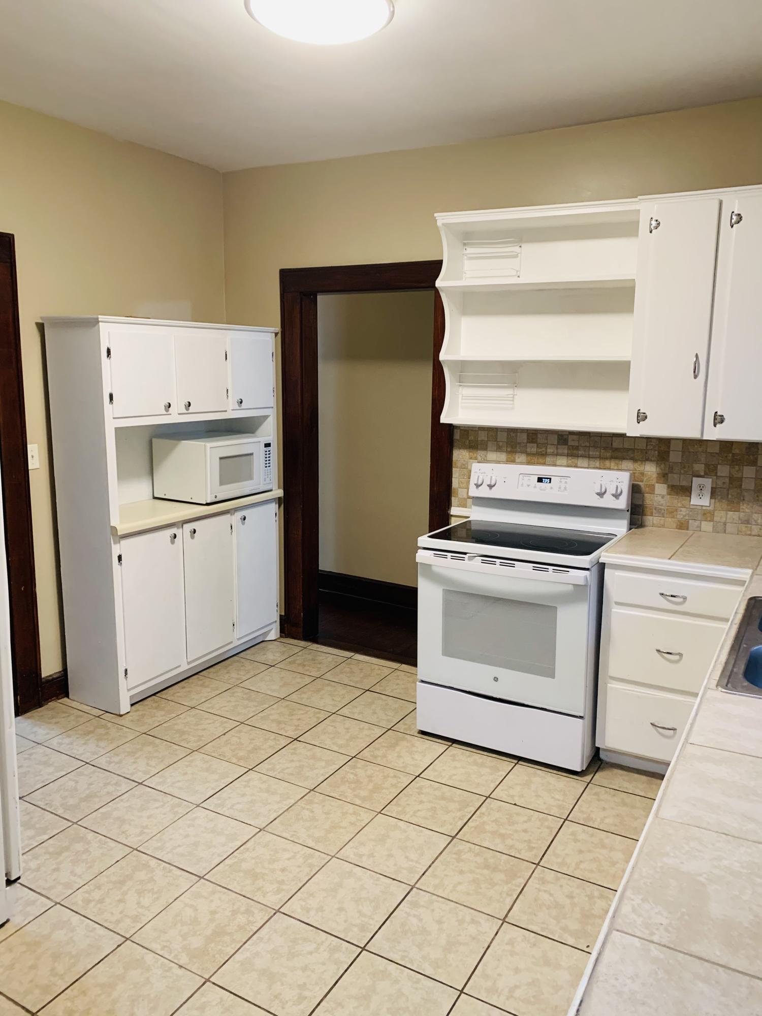 2720 Linden Road Kingsport, TN 37664 - Photo 8 of 29 6BDB119C-F861-4F82-A9BC-59CA20719EA6
