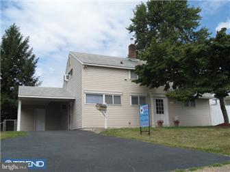 21 Inwood Road Levittown, PA 19057 - Photo 2 of 12 Exterior