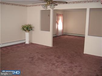 21 Inwood Road Levittown, PA 19057 - Photo 3 of 12 Living Room