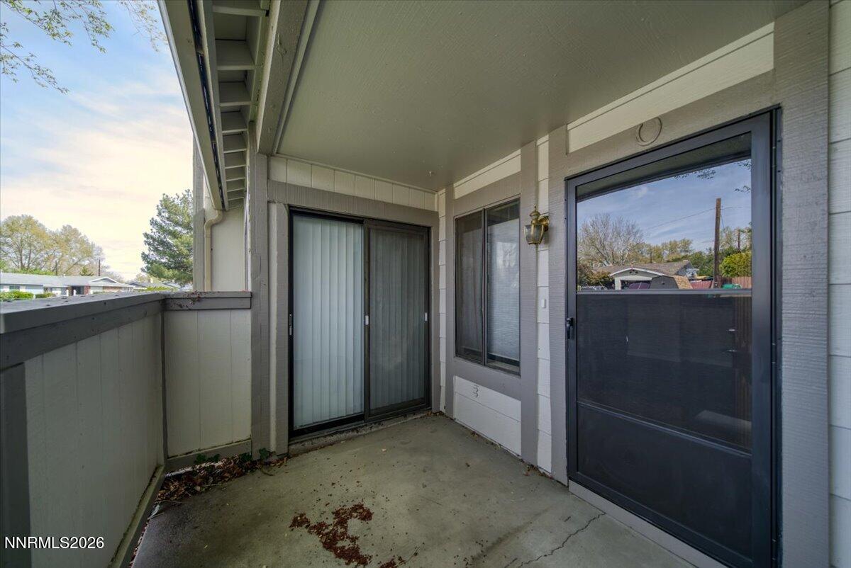 1021 Tyler Way Sparks, NV 89431 - Photo 2 of 26 04-1021 Tyler Way Sparks NV 89431 (4 of